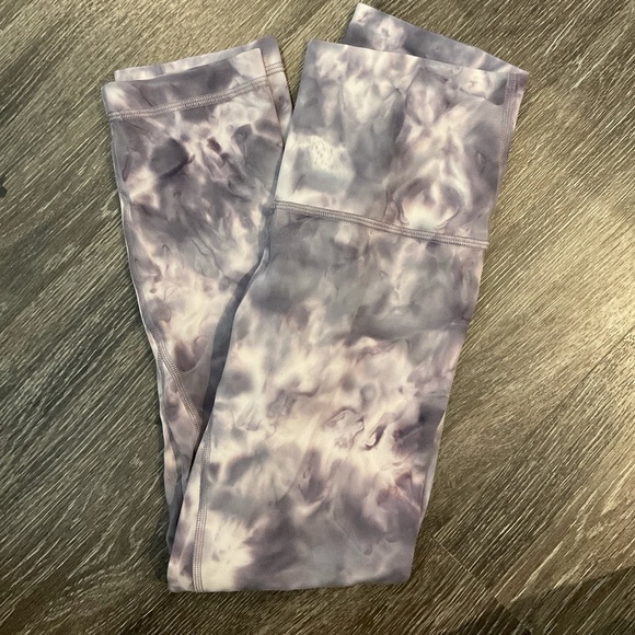 Lululemon align crop 21” in Diamond Dye Pink Bliss Graphite Purple size 2 - Picture 3 of 5